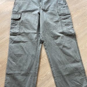 Army green cargo pants